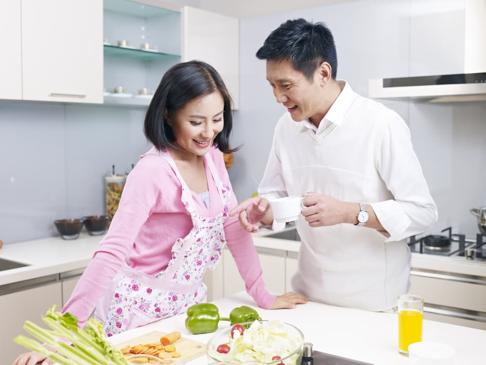 「給料は変わらないのに、物価だけが上がる」日本の若者が“普通の生活”を失いつつある現実